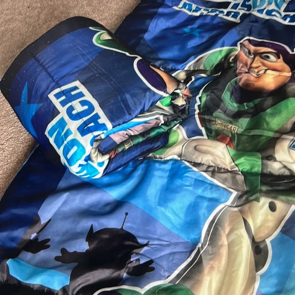 2 Buzz Lightyear Sleeping Bags - Picture 4 of 4